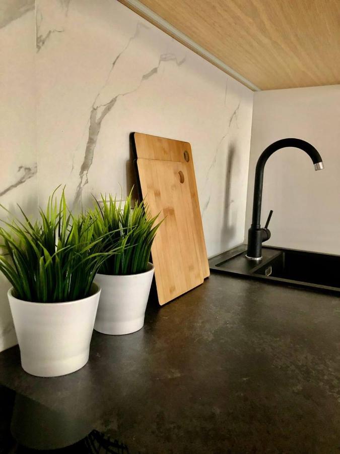 Apartaments Airport Okecie Premium Варшава Экстерьер фото