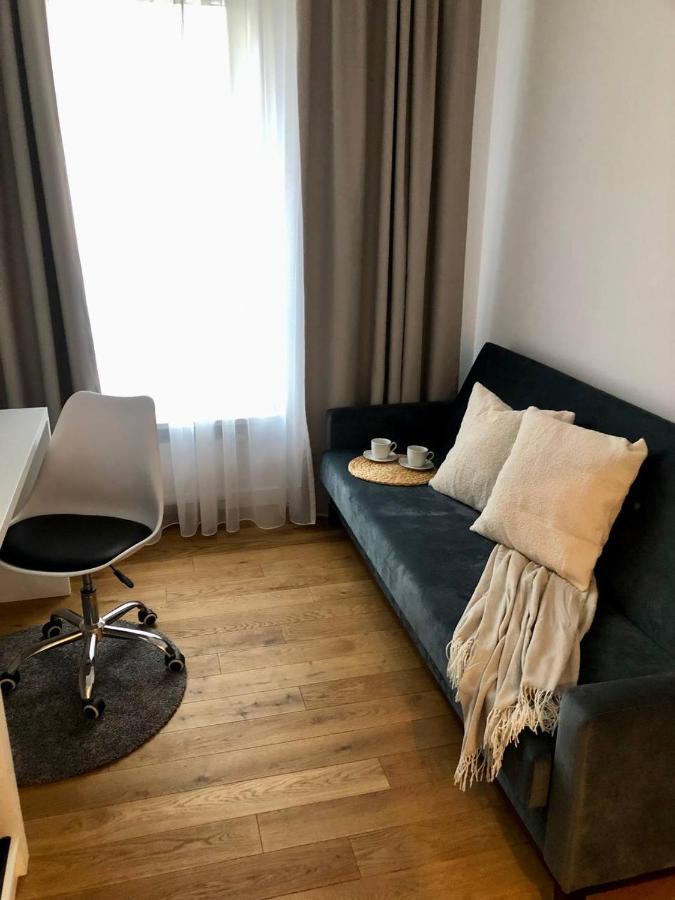Apartaments Airport Okecie Premium Варшава Экстерьер фото